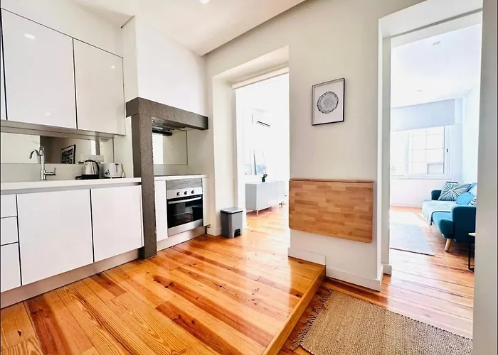 Ourique Center Executive Flat *