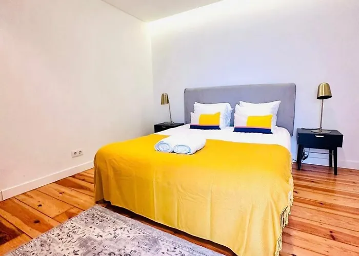 Ourique Center Executive Flat